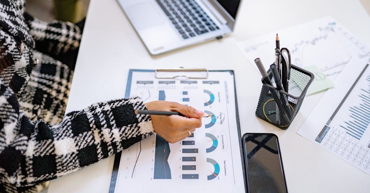 A KPI Data Source Check Before The Review Meeting contextual article image for Easy KPIs.