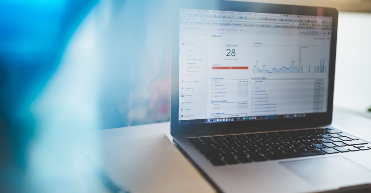 A Practical Weekly KPI Review Routine contextual article image for Easy KPIs.